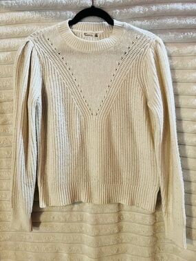 89th & Madison Ivory Pointelle V-Detail Crewneck Sweater